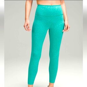 NWT!🍋🍋Lululemon Wunder Train HR Tight 25”. Size 6🍋🍋.Color Blaze Maldives Green.